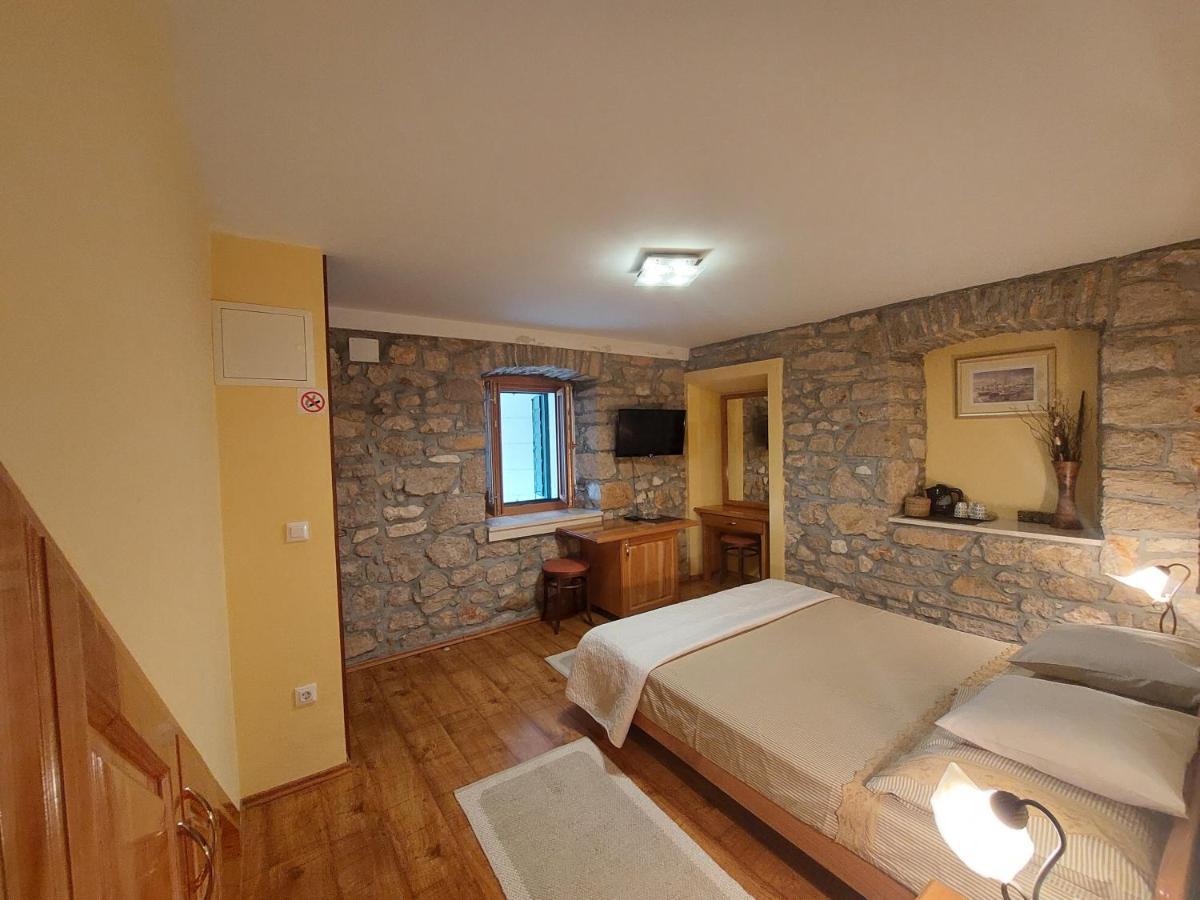 Guest house Paola Primošten Extérieur photo