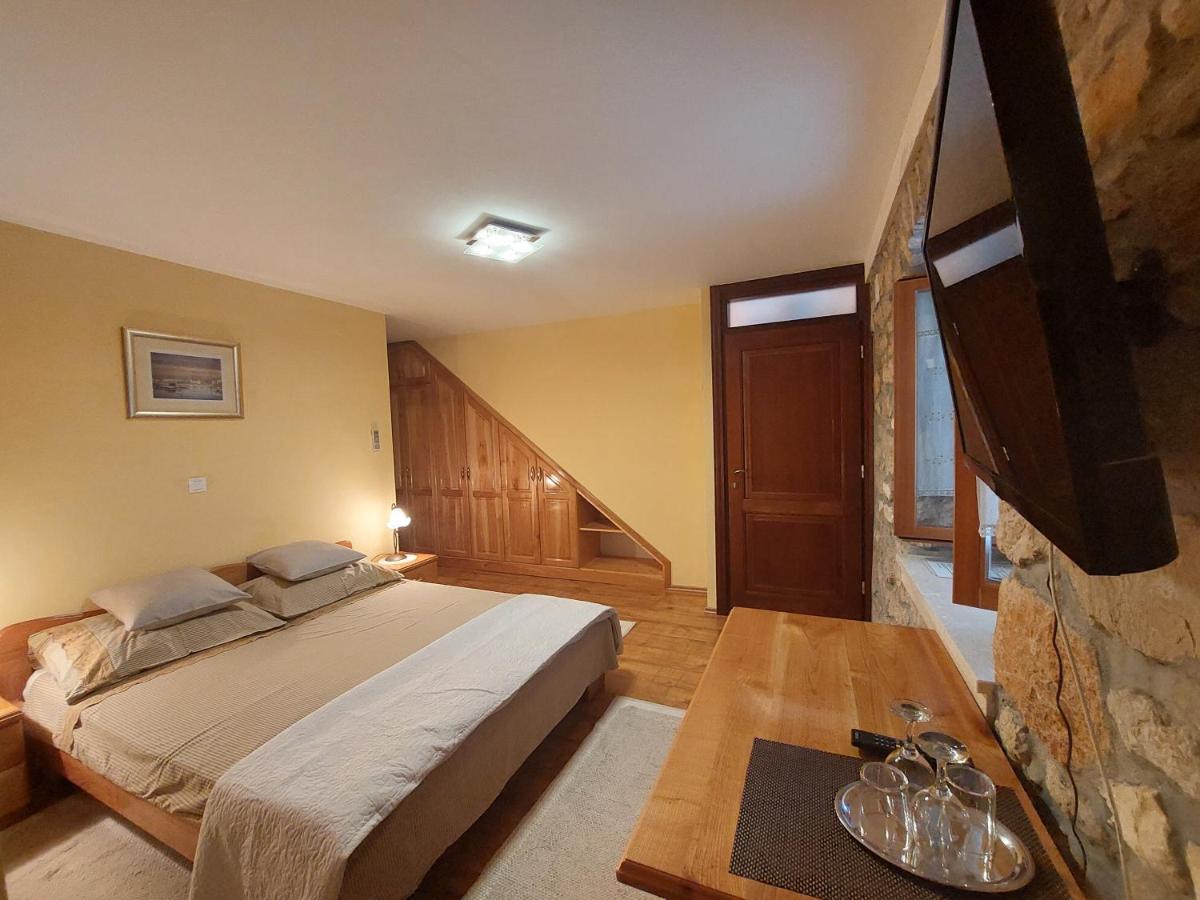 Guest house Paola Primošten Extérieur photo
