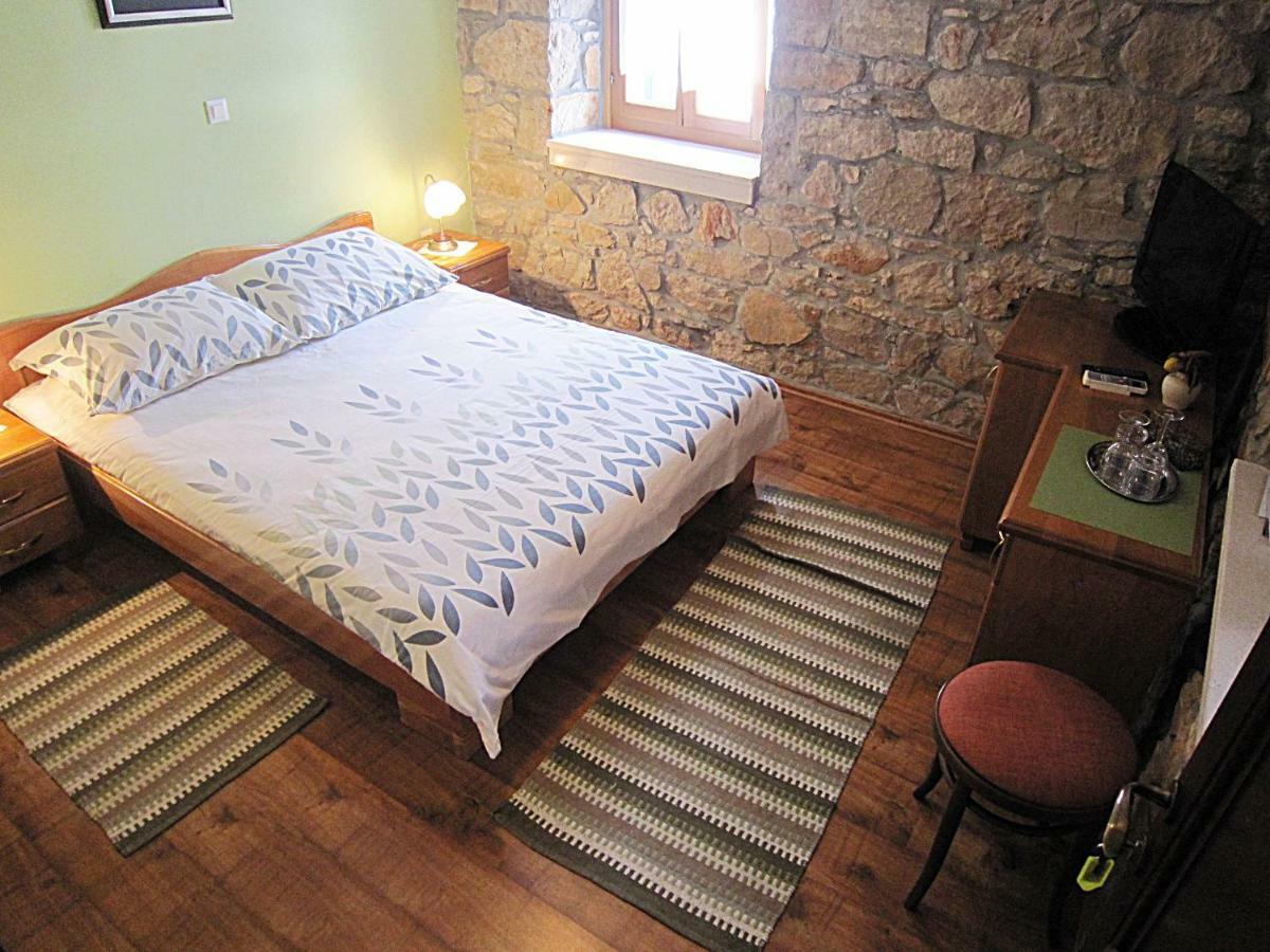 Guest house Paola Primošten Extérieur photo
