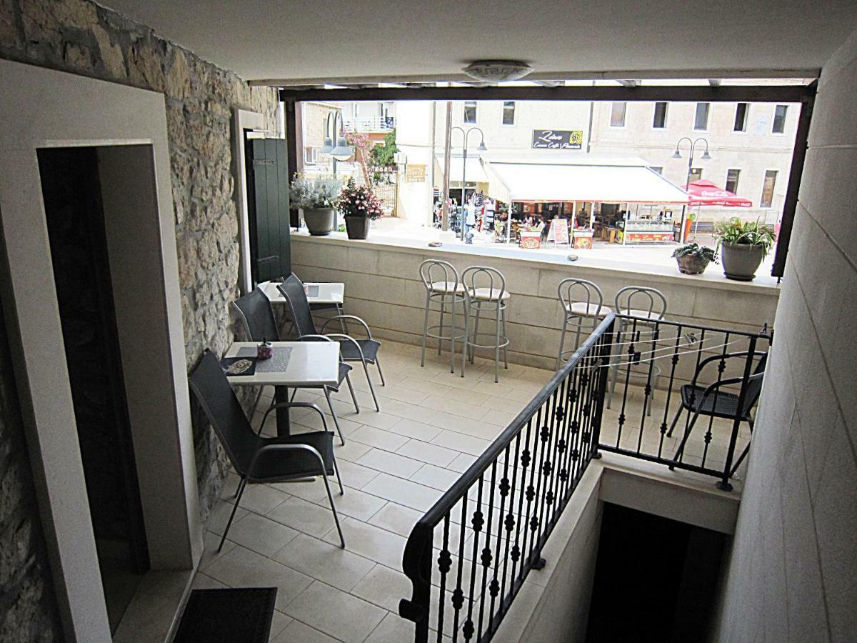 Guest house Paola Primošten Extérieur photo